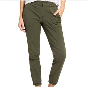 Athleta Trekkie Jogger 2.0 Olive Green